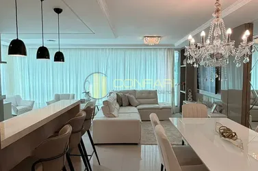 Apartamento &agrave; venda - 134m&sup2; - Meia Praia