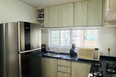 Apartamento &agrave; venda - 100m&sup2; - Meia Praia
