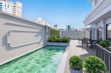 Apartamento &agrave; venda - Meia Praia