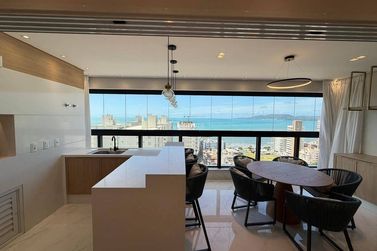 Apartamento &agrave; venda - Meia Praia