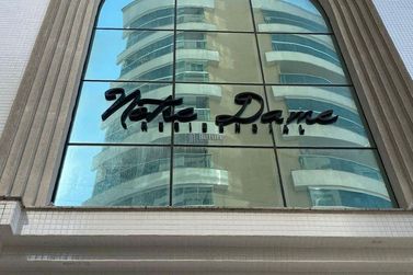 Apartamento &agrave; venda - 107m&sup2; - Meia Praia
