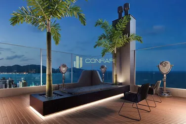 Apartamento &agrave; venda - 182m&sup2; - Meia Praia
