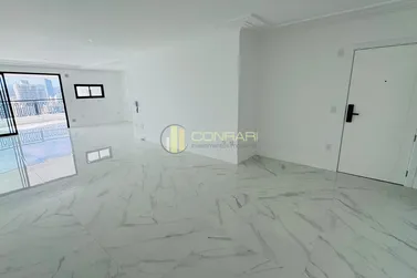 Apartamento &agrave; venda - 185m&sup2; - Meia Praia