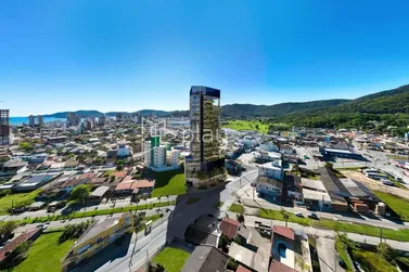 Sal&atilde;o Comercial &agrave; venda - 83m&sup2; - Pereque