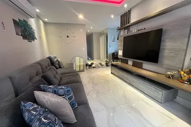 Apartamento &agrave; venda - 133m&sup2; - Meia Praia