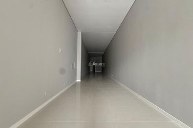 Sala Comercial &agrave; venda - 156m&sup2; - Centro