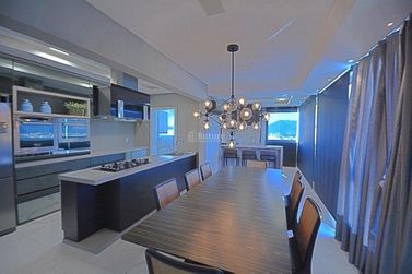 Apartamento &agrave; venda - 208m&sup2; - Meia Praia