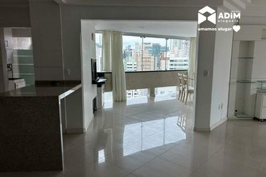 Apartamento para alugar - 140m&sup2; - Meia Praia