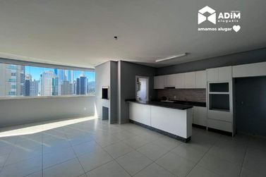 Apartamento para alugar - 153m&sup2; - Centro