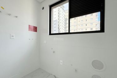 Apartamento &agrave; venda - 160m&sup2; - Meia Praia