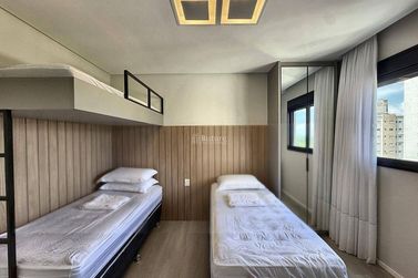 Apartamento &agrave; venda - Meia Praia