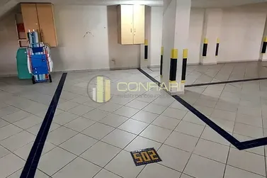 Apartamento para alugar - 163m&sup2; - meia praia