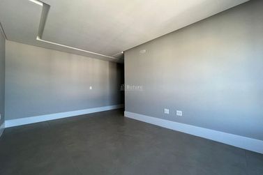 Apartamento &agrave; venda - 200m&sup2; - Meia Praia