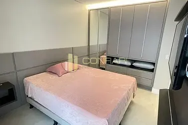 Apartamento para alugar - 163m&sup2; - Meia Praia