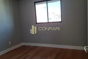 Apartamento &agrave; venda - 124m&sup2; - MEIA PRAIA