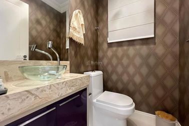 Apartamento &agrave; venda - 171m&sup2; - Meia Praia