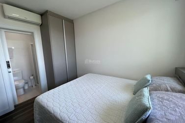 Apartamento &agrave; venda - 110m&sup2; - Meia Praia