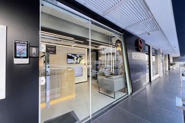 Sala Comercial &agrave; venda - 100m&sup2; - Meia Praia