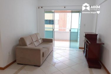 Apartamento para alugar - 121m&sup2; - Centro