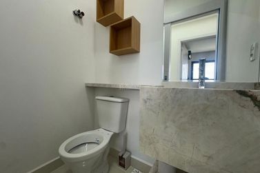 Apartamento &agrave; venda - 95m&sup2; - Meia Praia