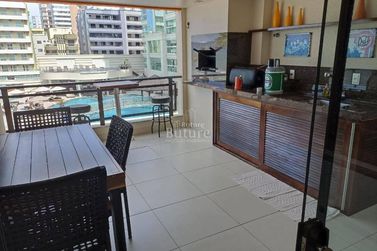 Apartamento &agrave; venda - 254m&sup2; - Meia Praia