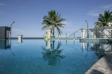 Apartamento &agrave; venda - 217m&sup2; - Meia Praia