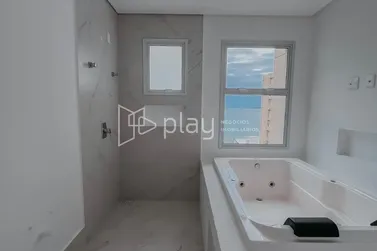 Apartamento &agrave; venda - 157m&sup2; - Meia Praia