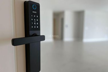 Apartamento &agrave; venda - 197m&sup2; - Meia Praia