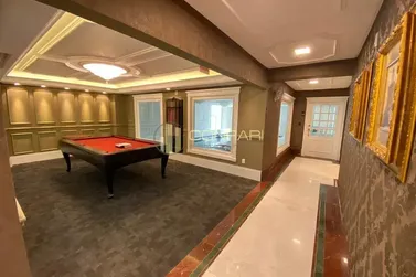 Apartamento &agrave; venda - 185m&sup2; - MEIA Praia