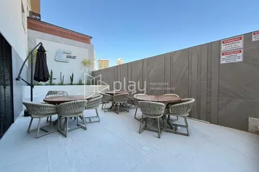 Apartamento &agrave; venda - 197m&sup2; - Pereque