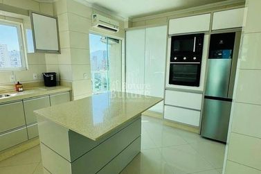 Apartamento &agrave; venda - Meia Praia