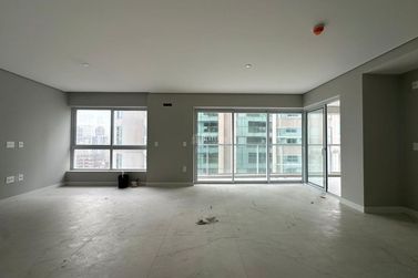 Apartamento &agrave; venda - 132m&sup2; - Castelo Branco