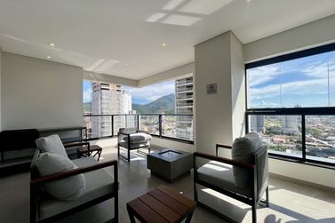 Apartamento &agrave; venda - 95m&sup2; - Centro