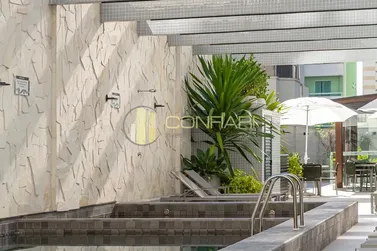 Apartamento &agrave; venda - 125m&sup2; - Meia Praia