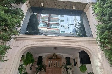 Apartamento para alugar - 124m&sup2; - Centro
