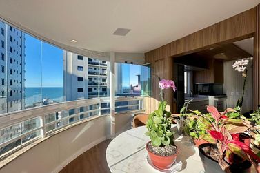 Apartamento &agrave; venda - 415m&sup2; - Meia Praia