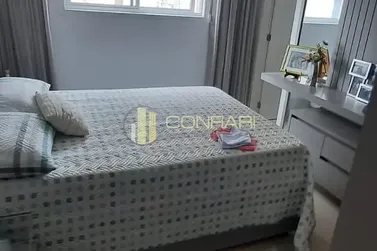 Apartamento &agrave; venda - 123m&sup2; - Meia Praia