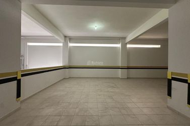 Apartamento &agrave; venda - 212m&sup2; - Meia Praia