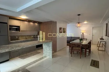 Apartamento &agrave; venda - 123m&sup2; - meia praia