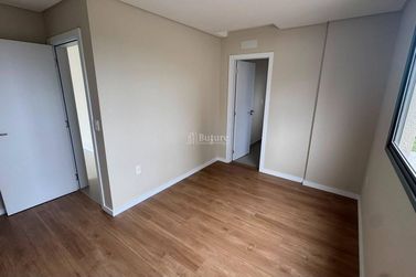 Apartamento &agrave; venda - 110m&sup2; - Meia Praia