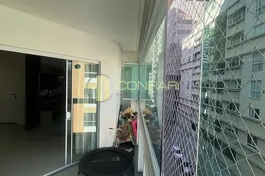 Apartamento &agrave; venda - 110m&sup2; - Meia Praia