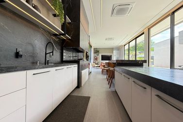 Casa &agrave; venda - 563m&sup2; - Casa Branca