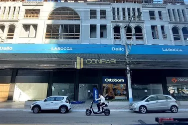 Sala Comercial para alugar - 223m&sup2; - Centro
