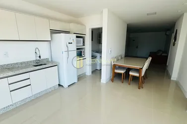 Apartamento &agrave; venda - 139m&sup2; - Meia Praia