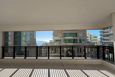 Apartamento &agrave; venda - Meia Praia