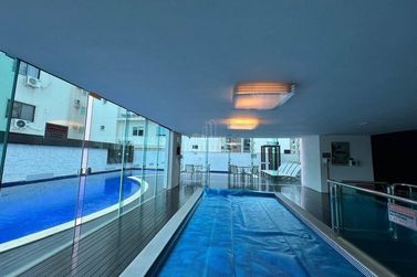Apartamento &agrave; venda - Meia Praia