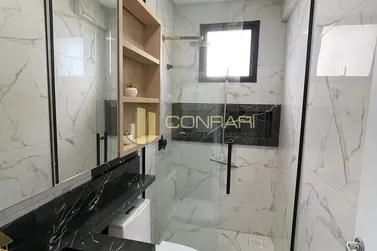 Apartamento para alugar - 94m&sup2; - Meia Praia