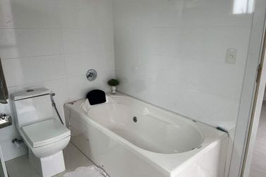 Apartamento para alugar - 178m&sup2; - Pioneiros