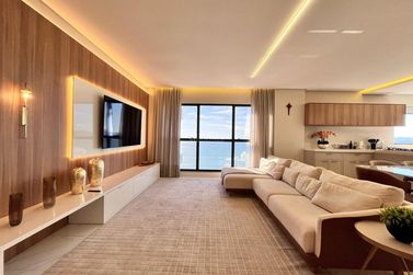 Apartamento &agrave; venda - 185m&sup2; - Meia Praia