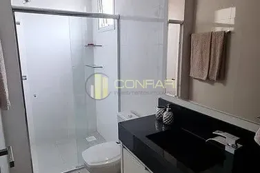 Apartamento &agrave; venda - 120m&sup2; - Meia Praia